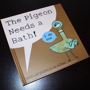 FREE WITH ANY PURCHASE❤️The Pigeon Needs A Bath! kids hardcover book Mo Willems